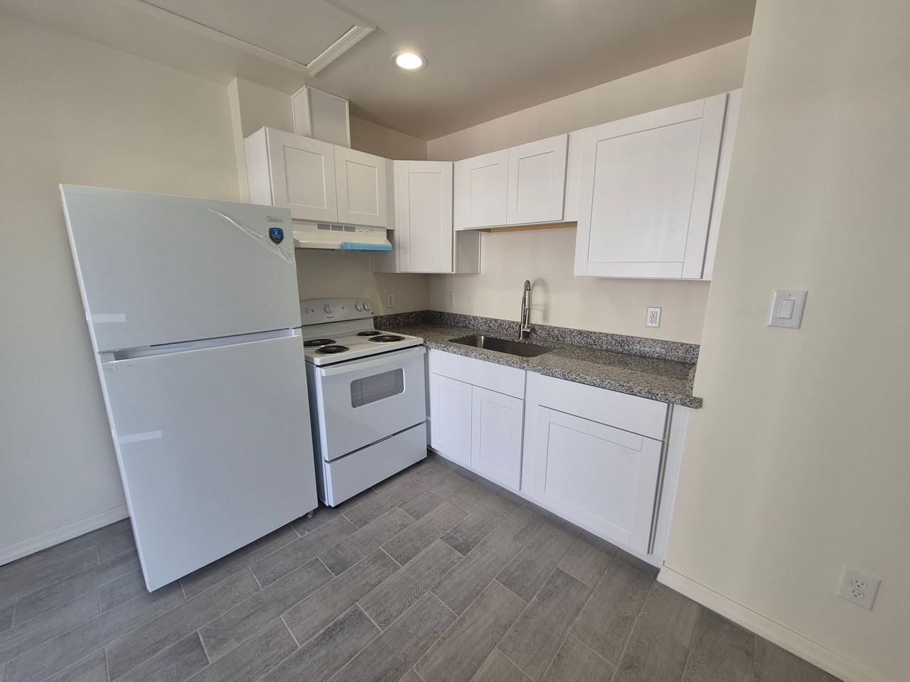 153 N 23rd - Photo 7 of 24