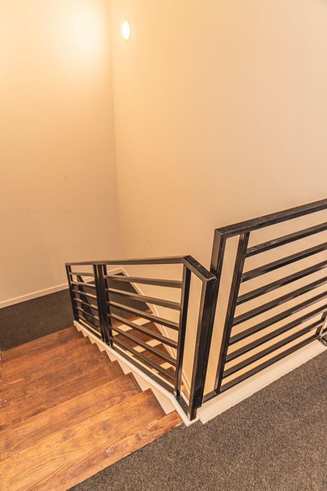 109 N 63RD - Photo 3 of 4