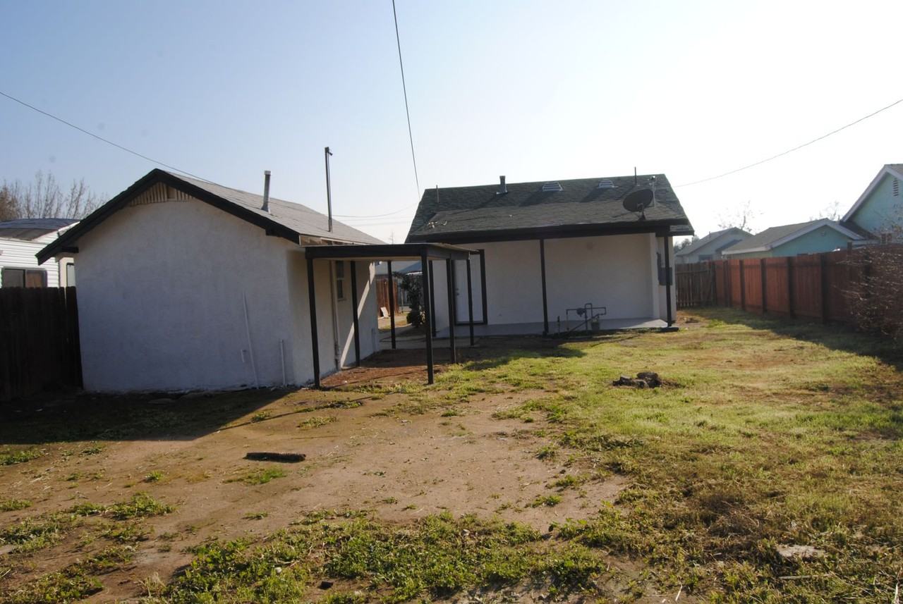 506 Lincoln Ave - Photo 3 of 15