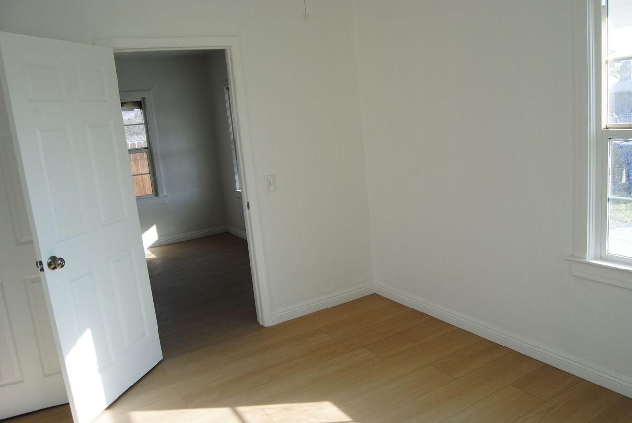 506 Lincoln Ave - Photo 5 of 15