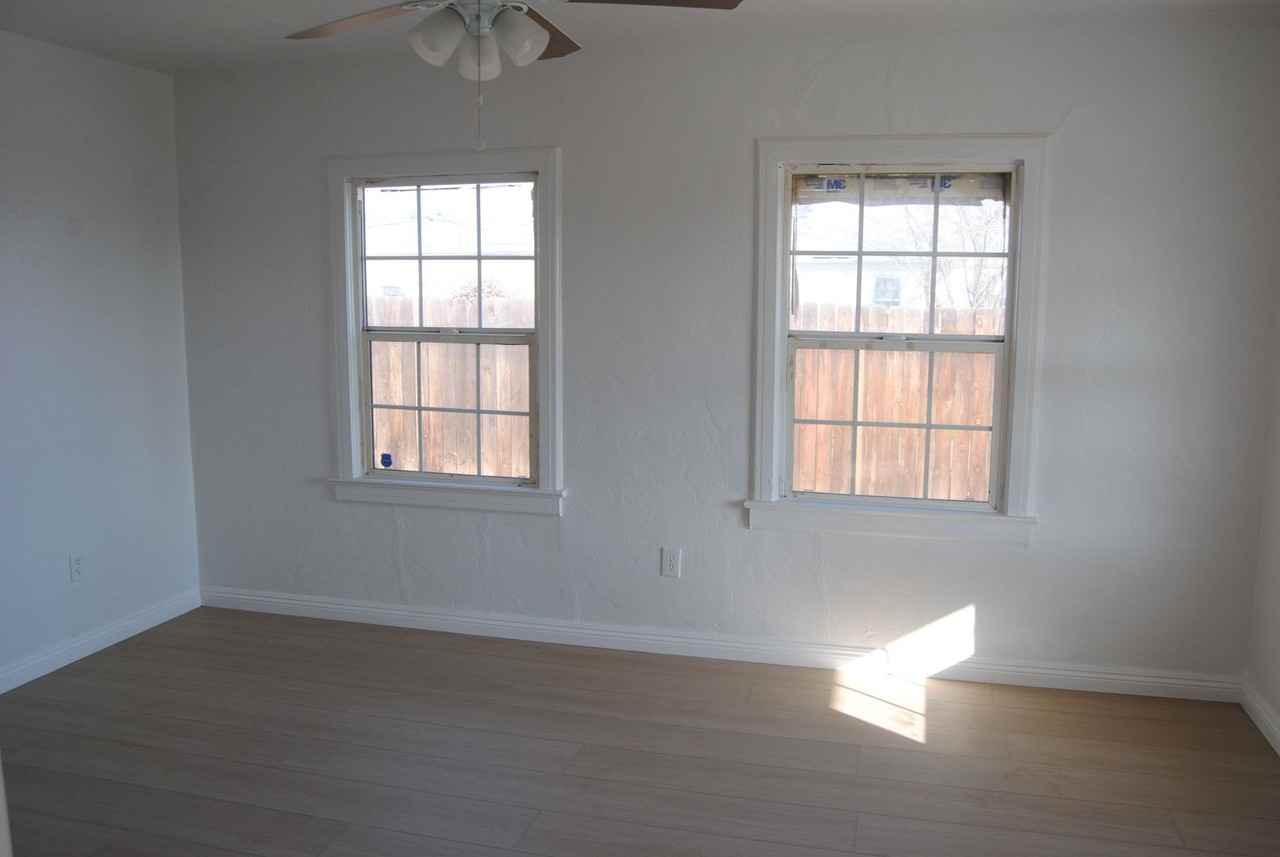 506 Lincoln Ave - Photo 7 of 15