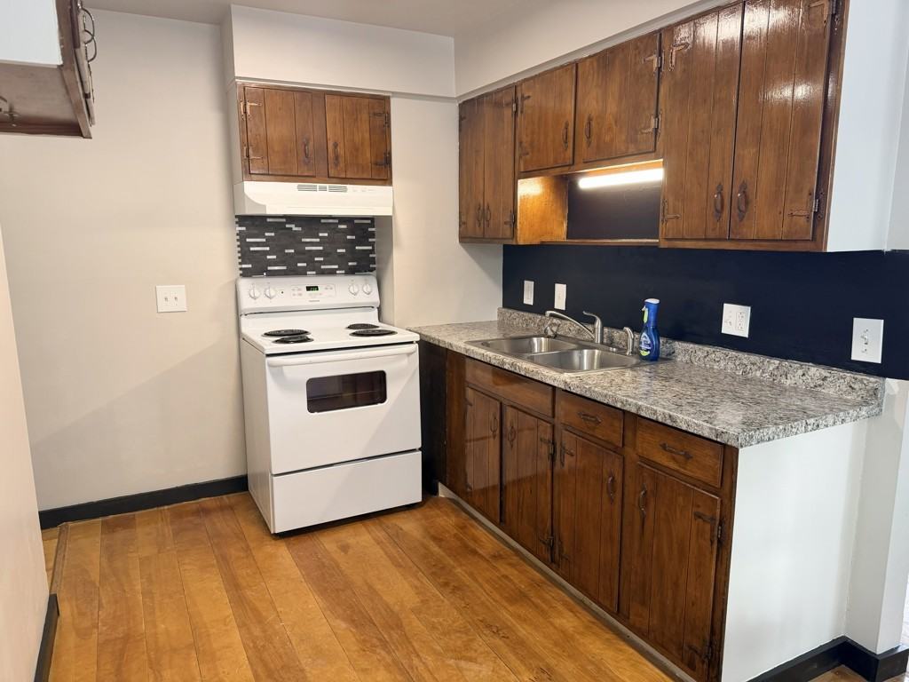 2015 Delaware St - Photo 3 of 10