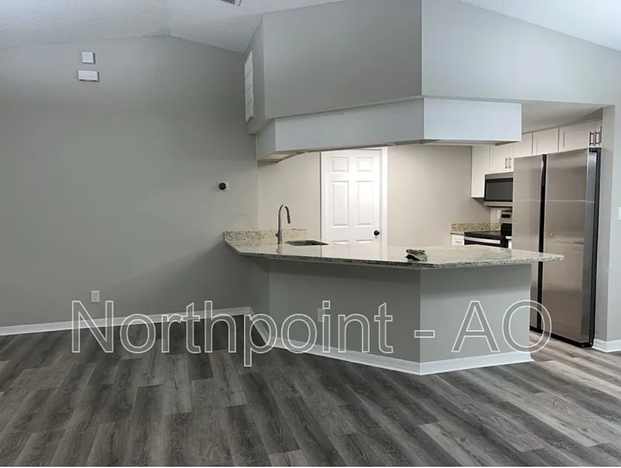 2213 E 17th Ave - Photo 3 of 12