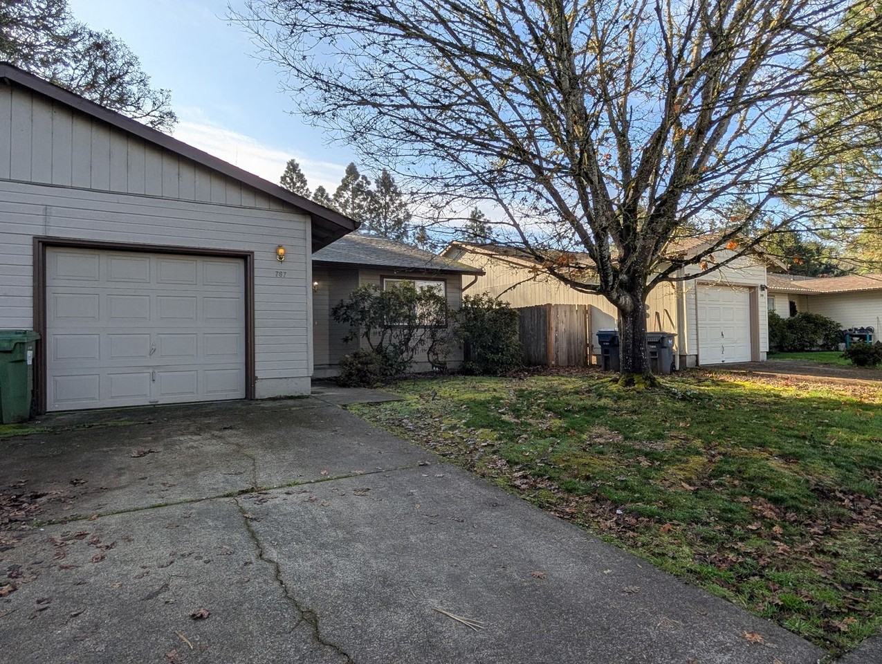 767 Stephens Dr - Photo 3 of 22