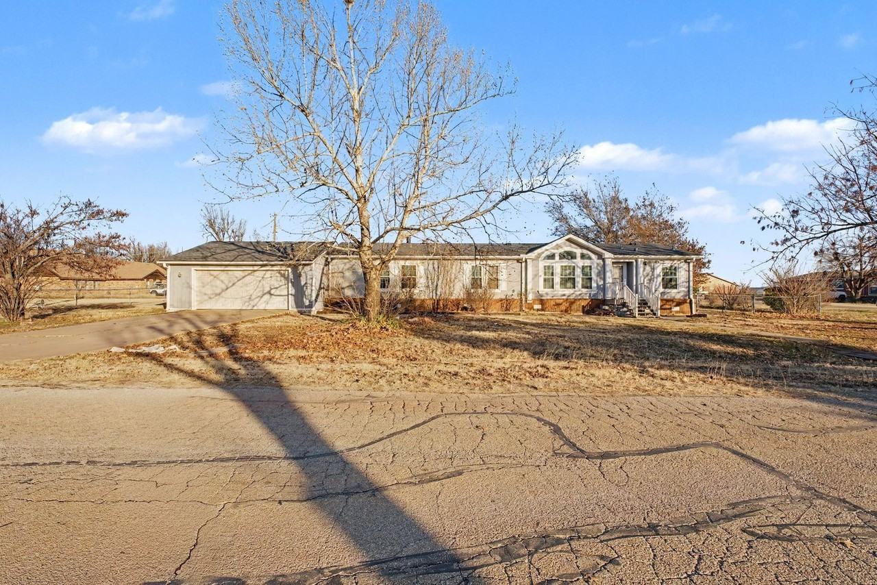 101 101 E Broadway Cashion - Photo 2 of 50