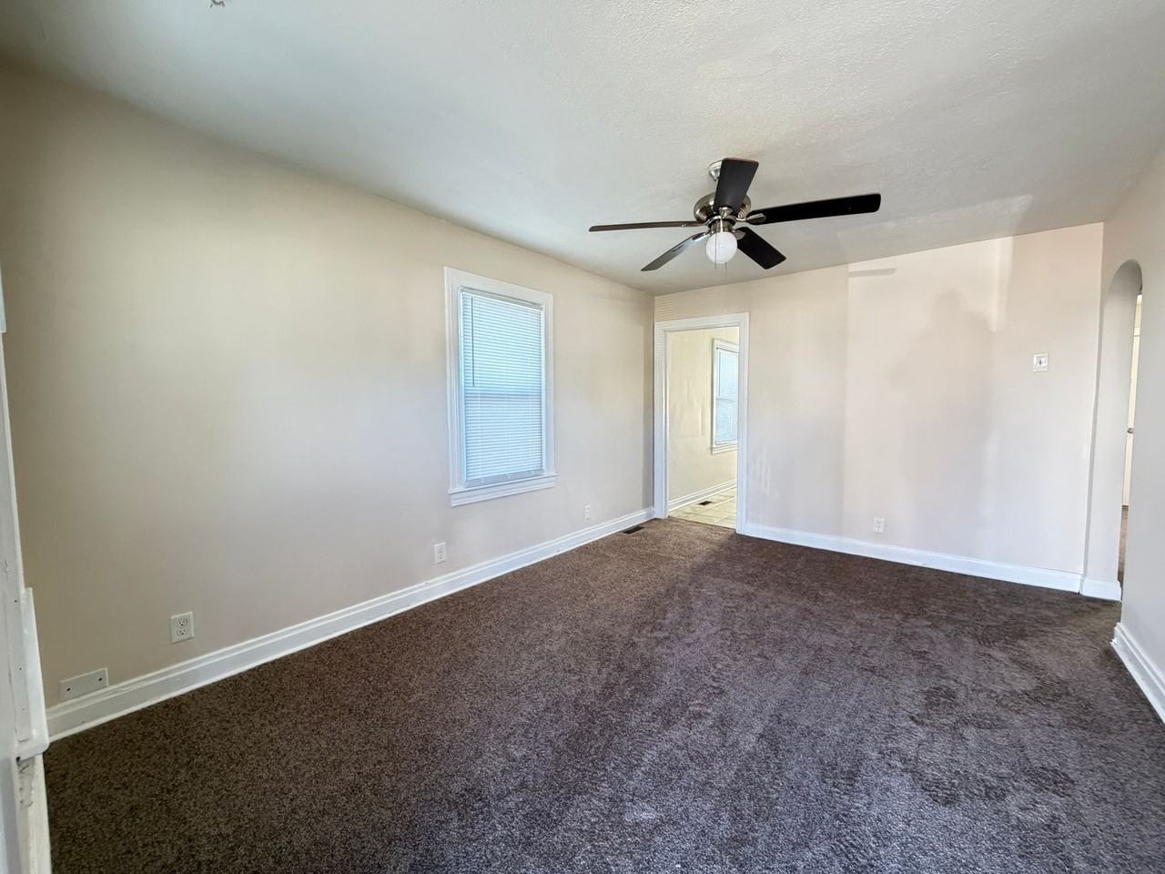 934 Camden Ave - Photo 3 of 16