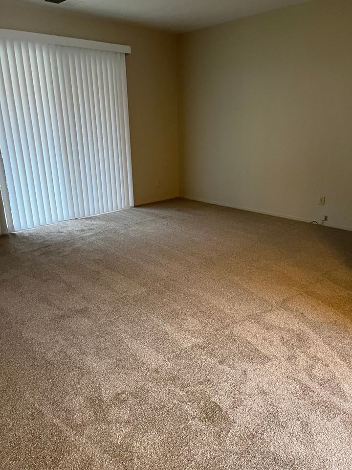 330 Leslie Cmn - Photo 3 of 15