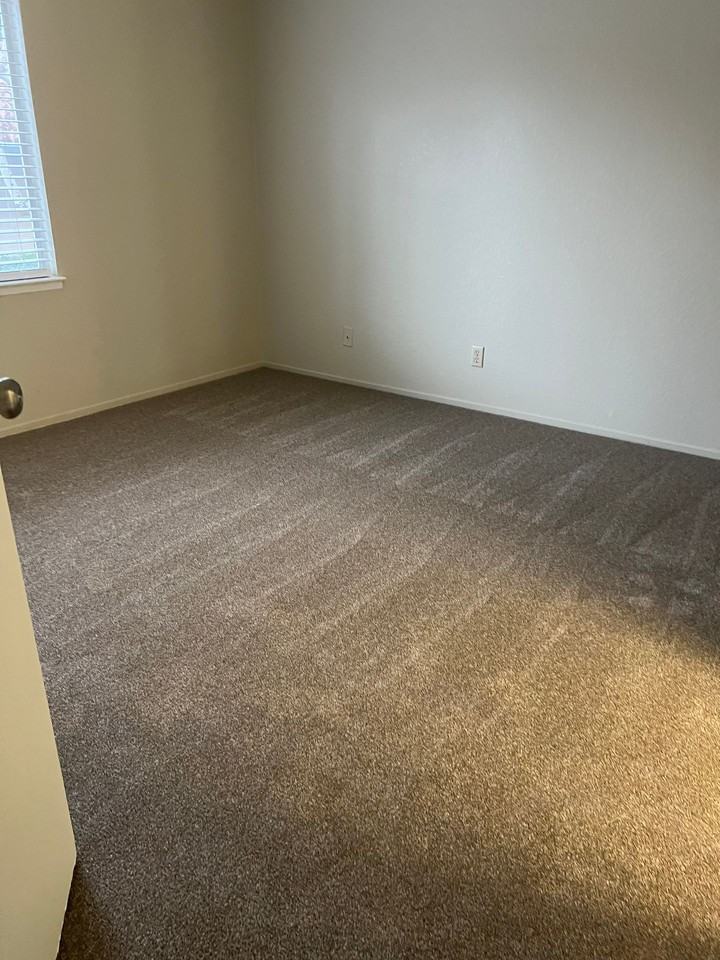 330 Leslie Cmn - Photo 4 of 15