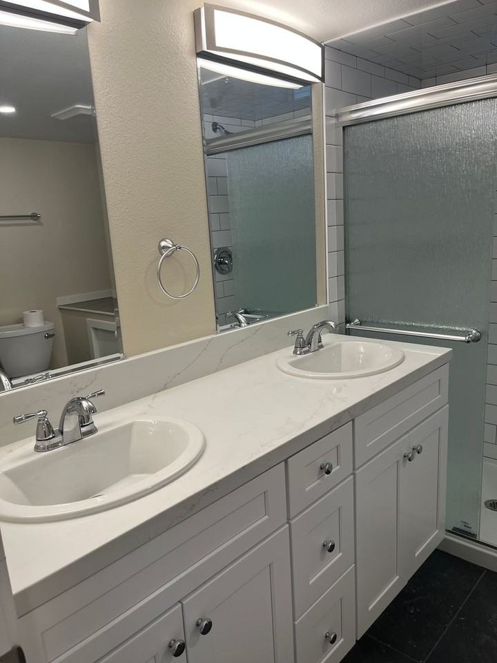 263 Cheney St - Photo 4 of 9