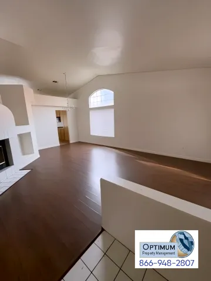 12293 Four Winds Way - Photo 4 of 30