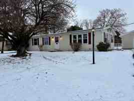 featured image of 469 S Center St