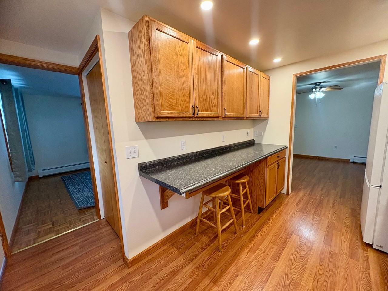 469 S Center St - Photo 6 of 32