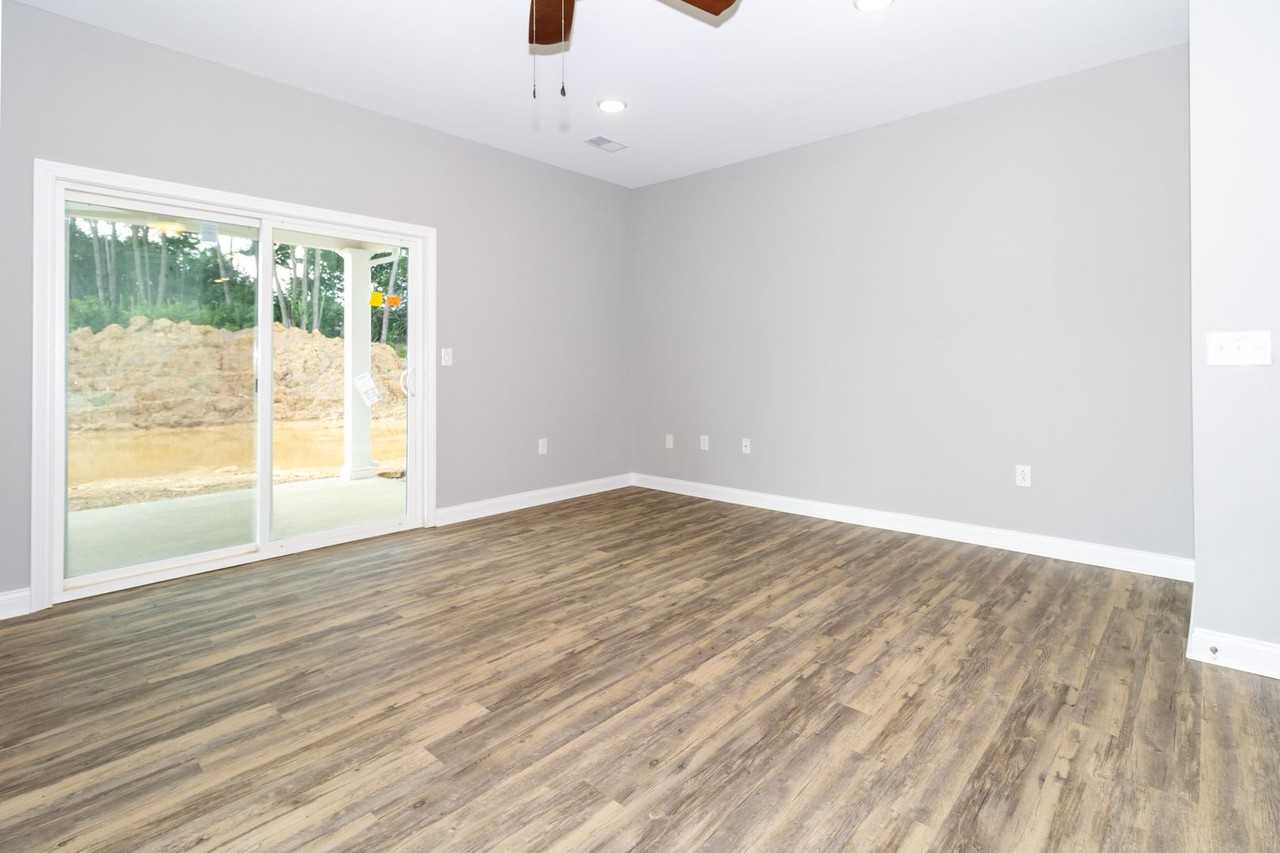 122 Bellbrook Lane - Photo 2 of 11