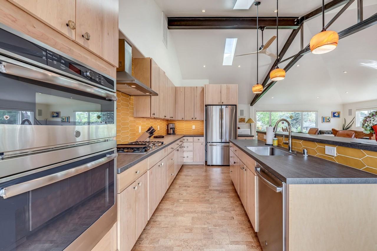 2395 Watt St - Photo 4 of 50