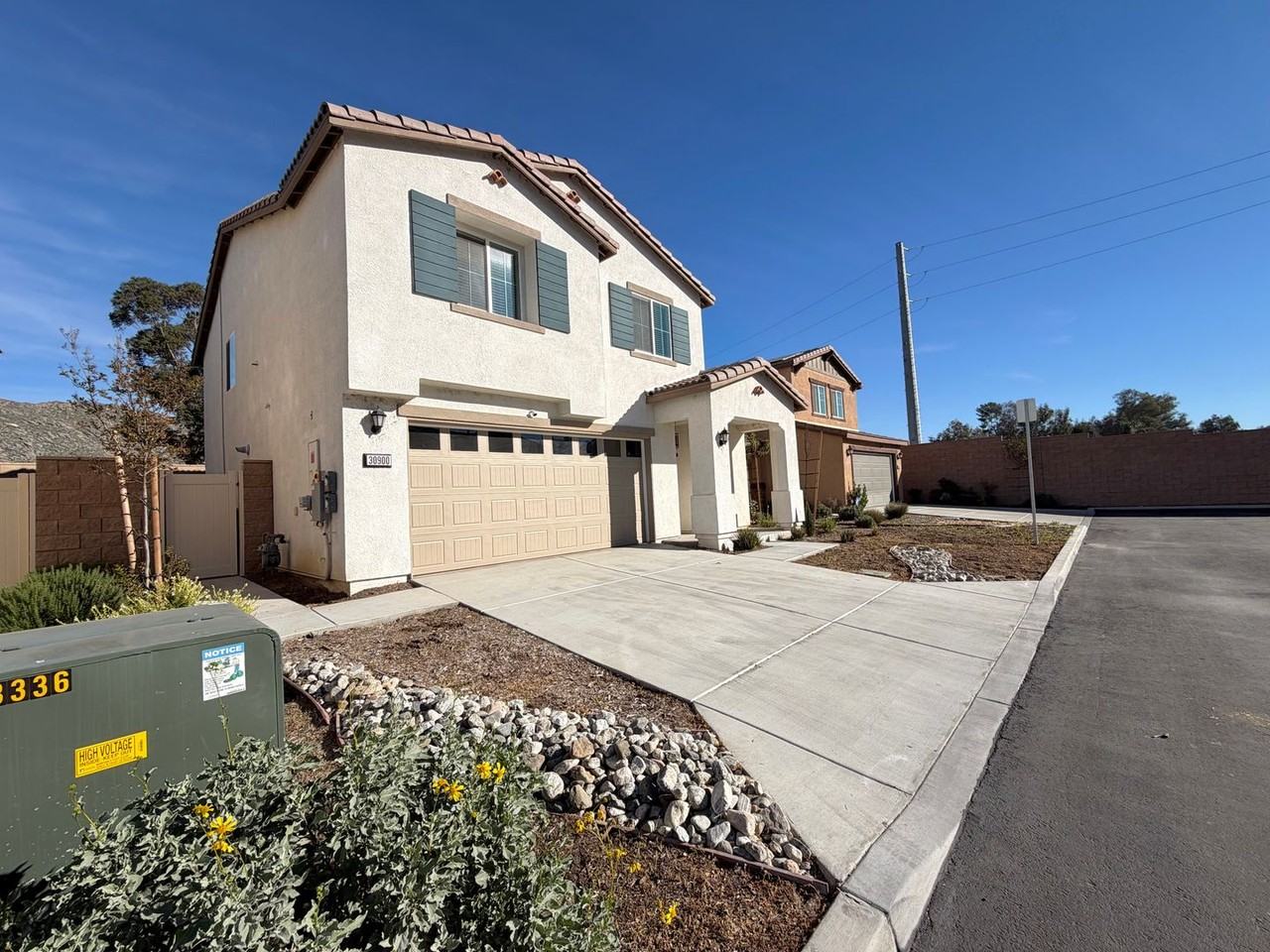 30900 Impala Ct - Photo 2 of 41