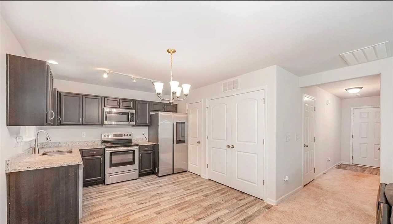 109 Landon Ct - Photo 4 of 25