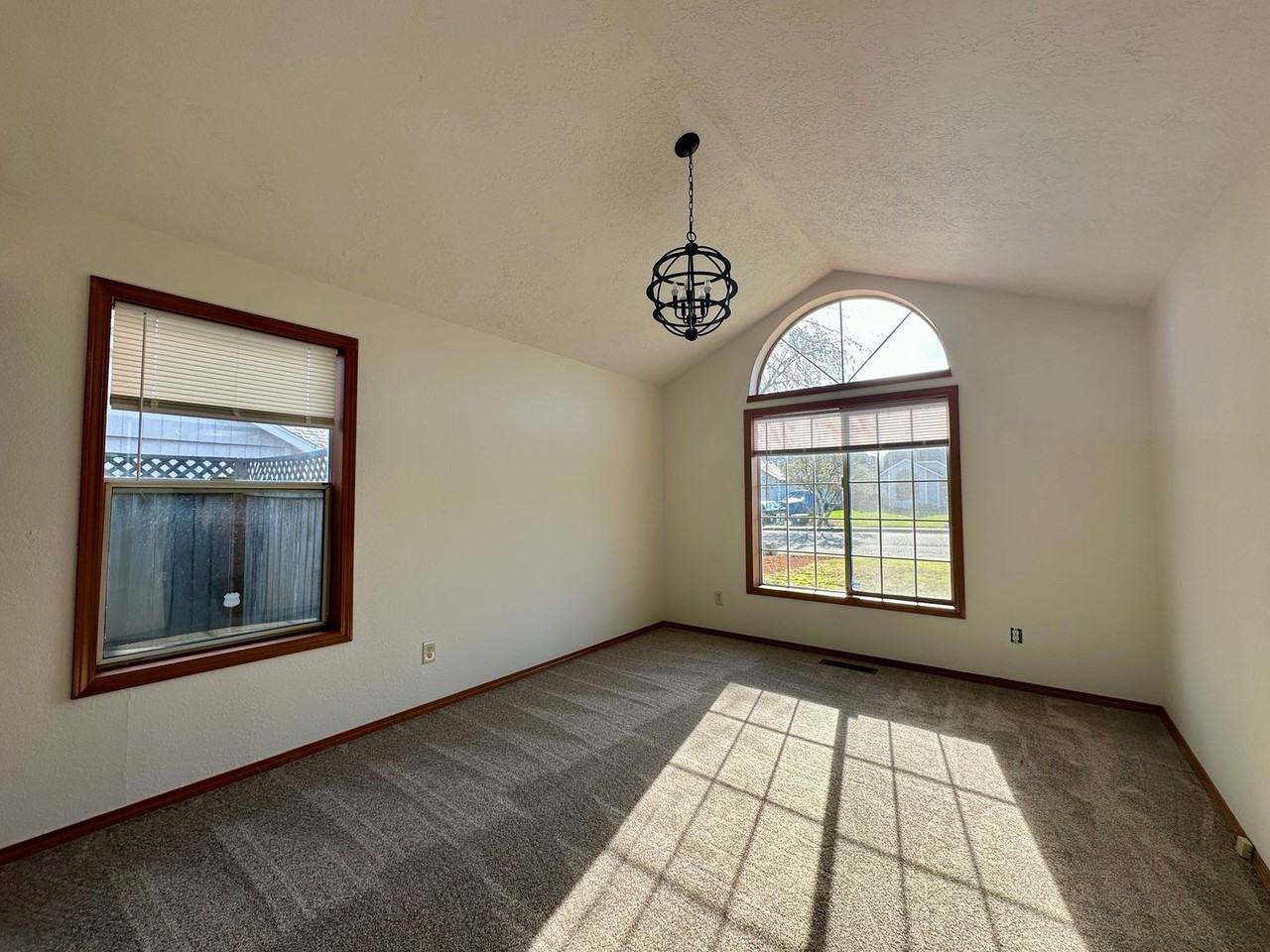 1963 Waymire St Nw - Photo 4 of 18