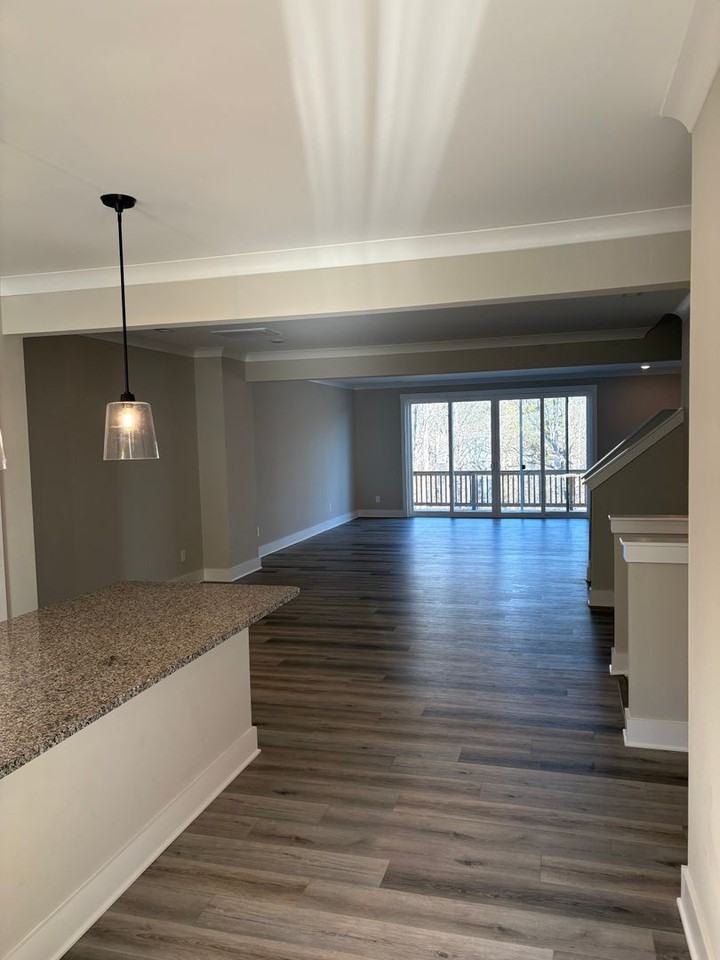 114 Glencoe Ln - Photo 4 of 35