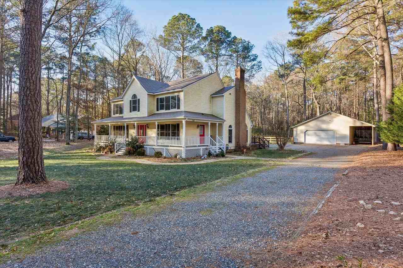 102 Whispering Way - Photo 2 of 48