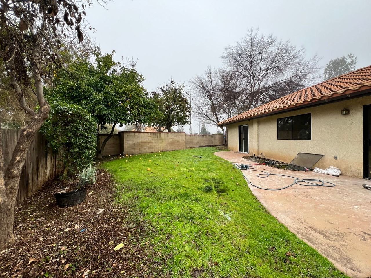 1104 Pinewood Ct - Photo 4 of 7