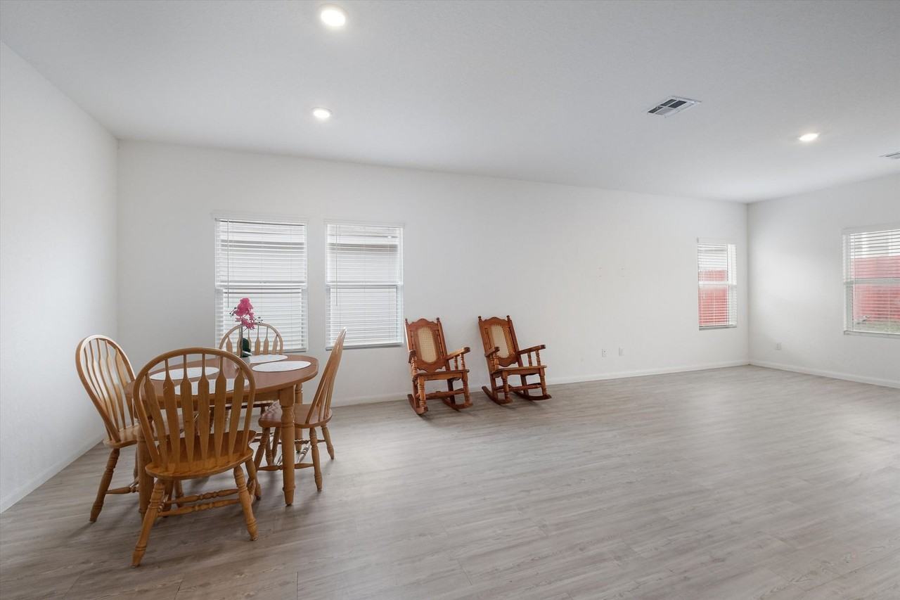 7305 Green Sapphire - Photo 6 of 30