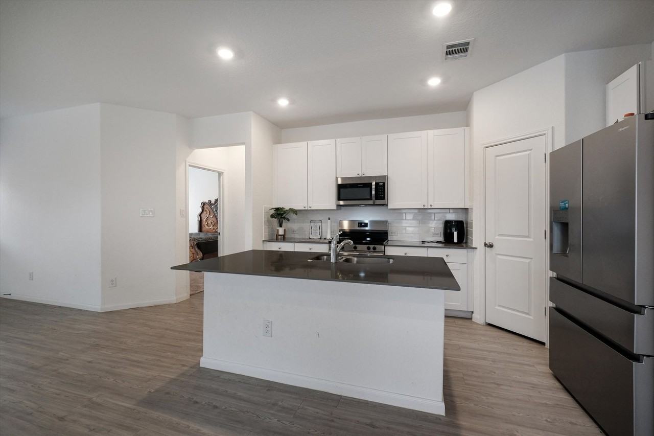 7305 Green Sapphire - Photo 7 of 30