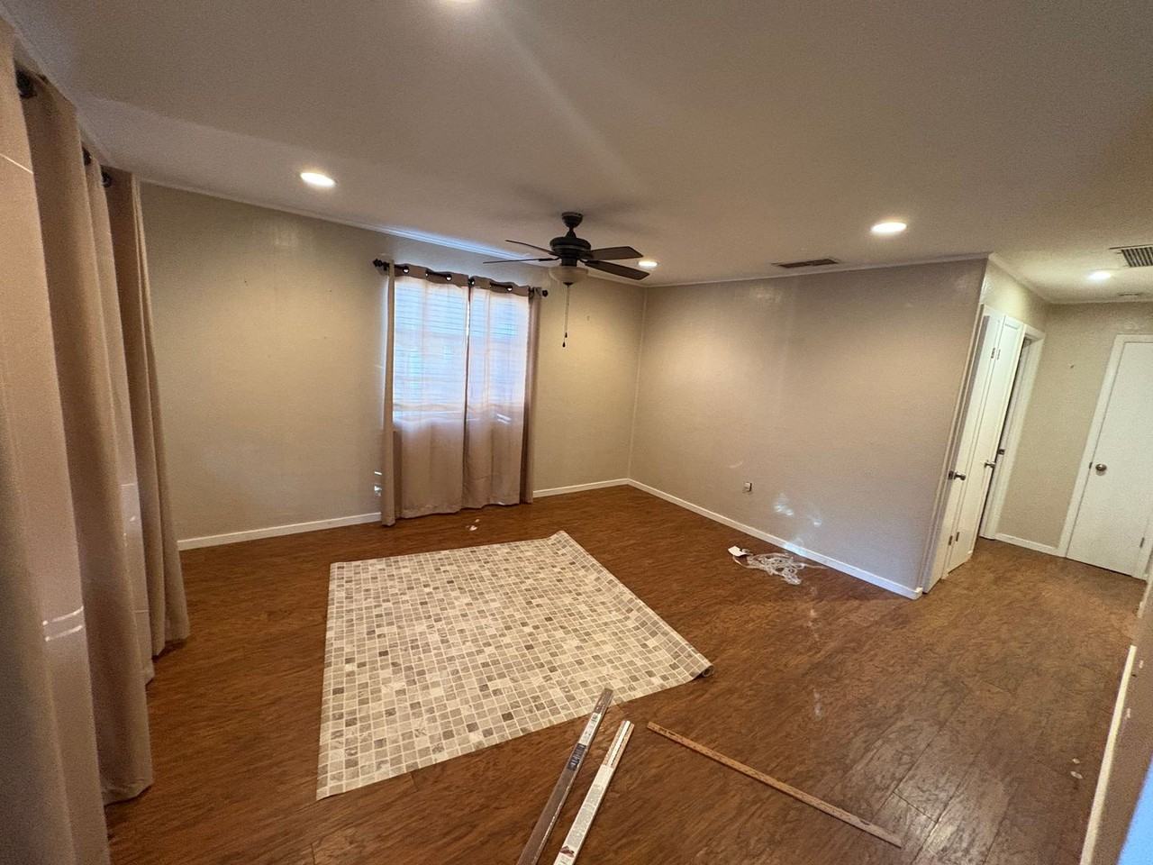 814 N New Hampshire Ave - Photo 4 of 10