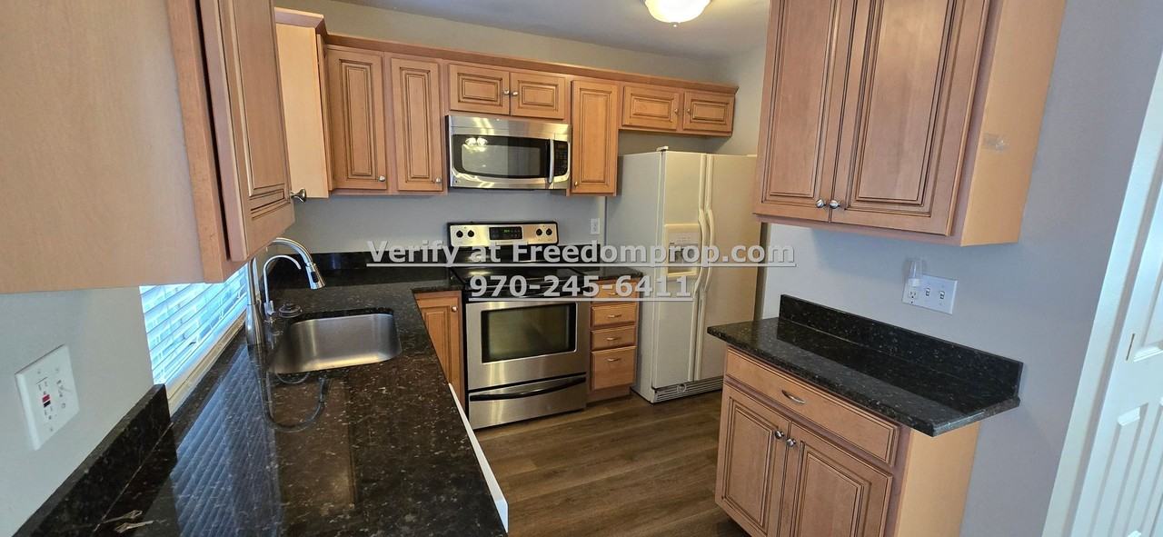 2740 Beechwood St - Photo 5 of 14