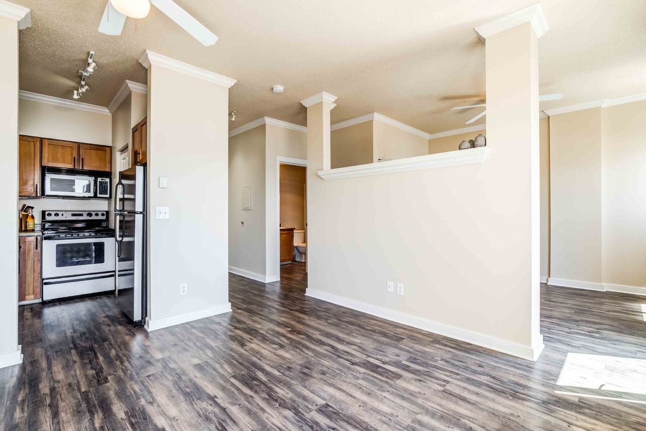 Post Alley Court - Photo 2 of 23