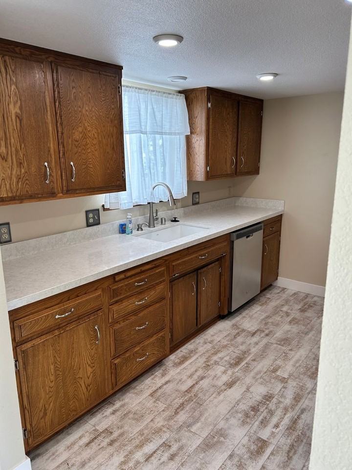 55 Saint Mary Ave - Photo 7 of 20