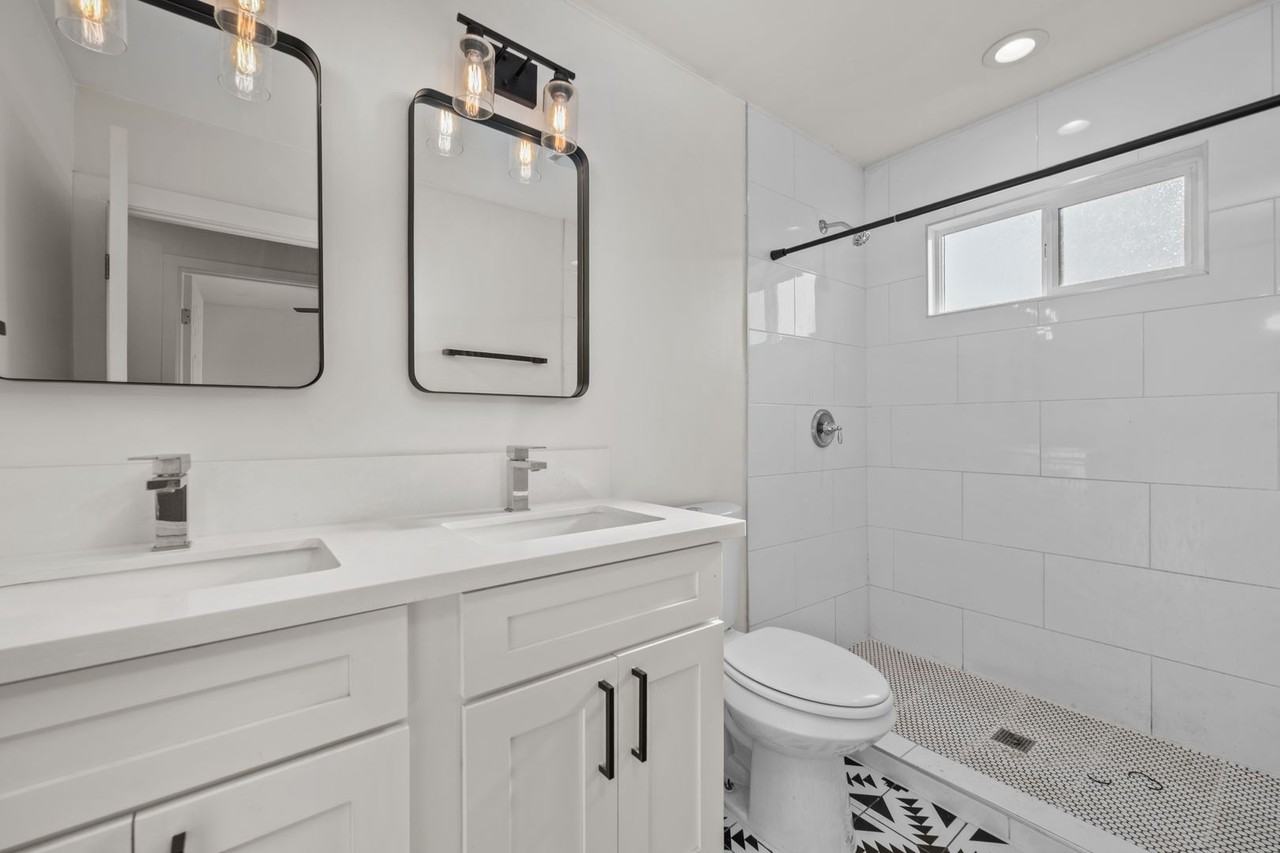 6414 Cleo St - Photo 4 of 17