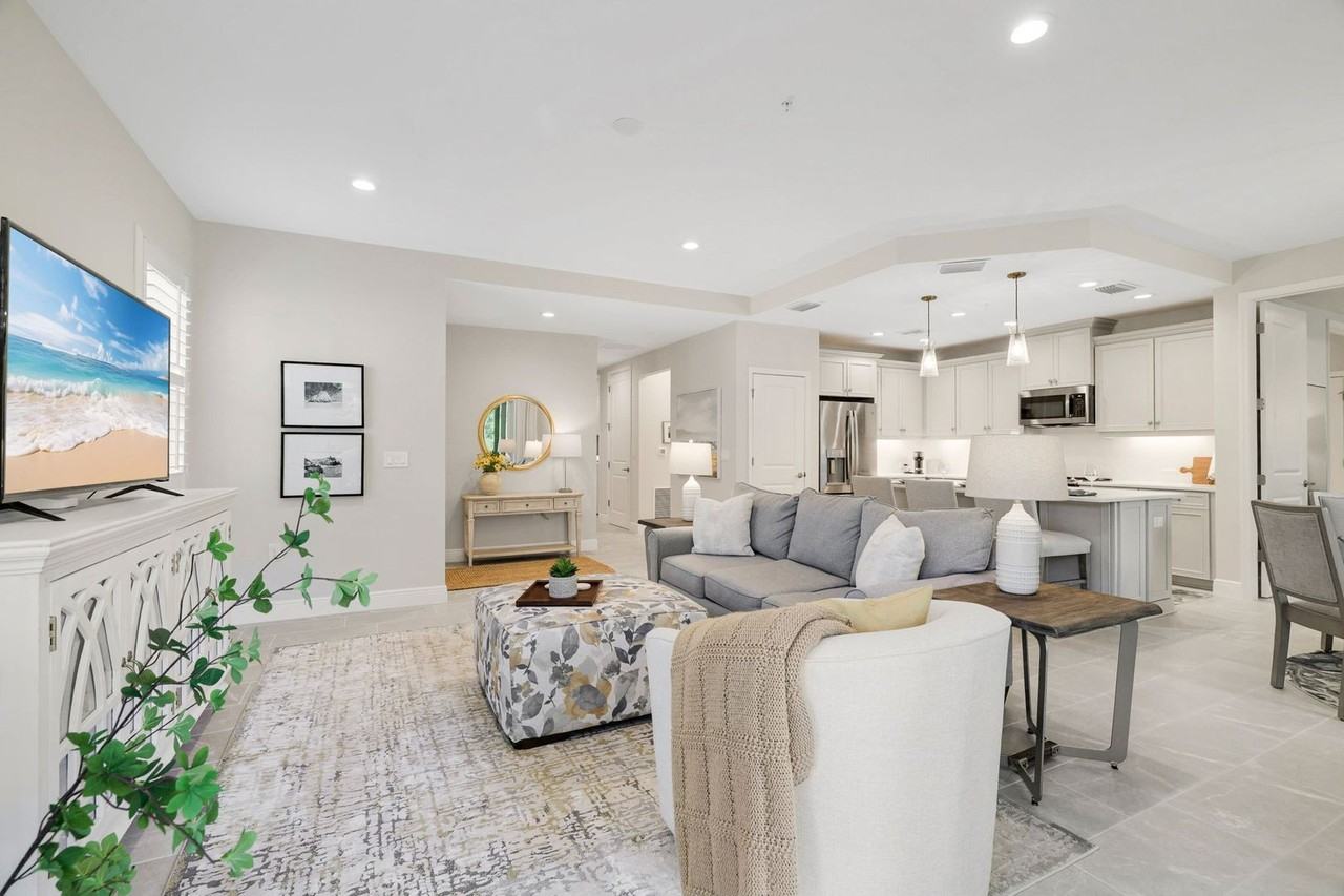 2614 Seychelles Cir - Photo 7 of 50