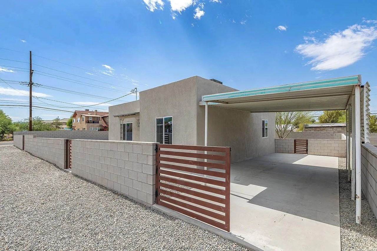 948 E. Waverly St. - Photo 2 of 18