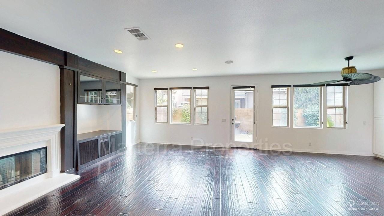 2456 Monaco Ter - Photo 5 of 31