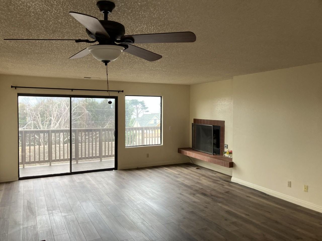 173 Birch Ave - Photo 3 of 32