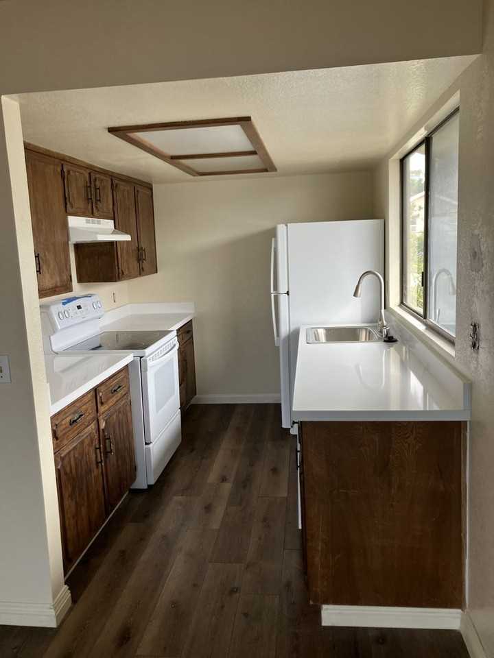 173 Birch Ave - Photo 4 of 32