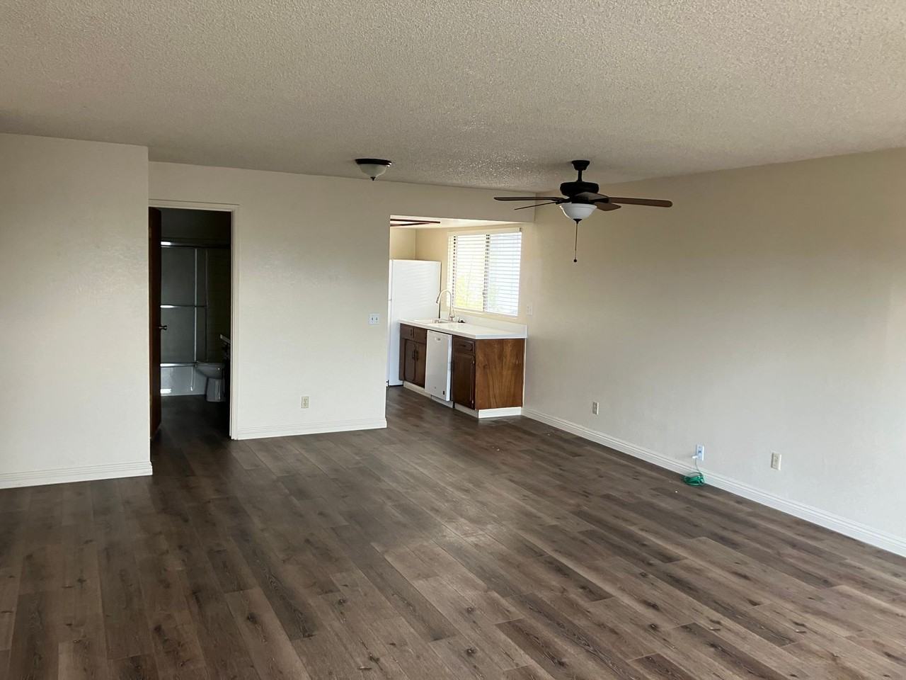 173 Birch Ave - Photo 6 of 32