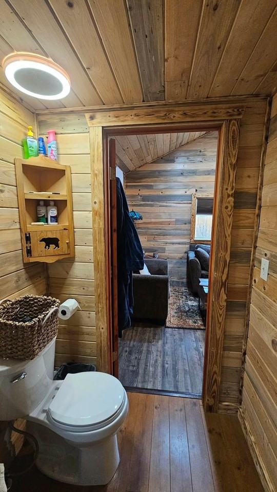 220 1st Ave Ne - Photo 7 of 13