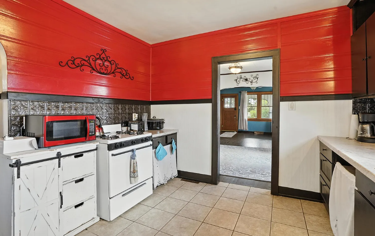 212 May St - Photo 5 of 45