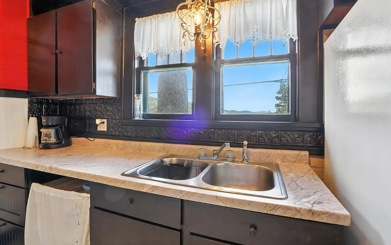 212 May St - Photo 7 of 45