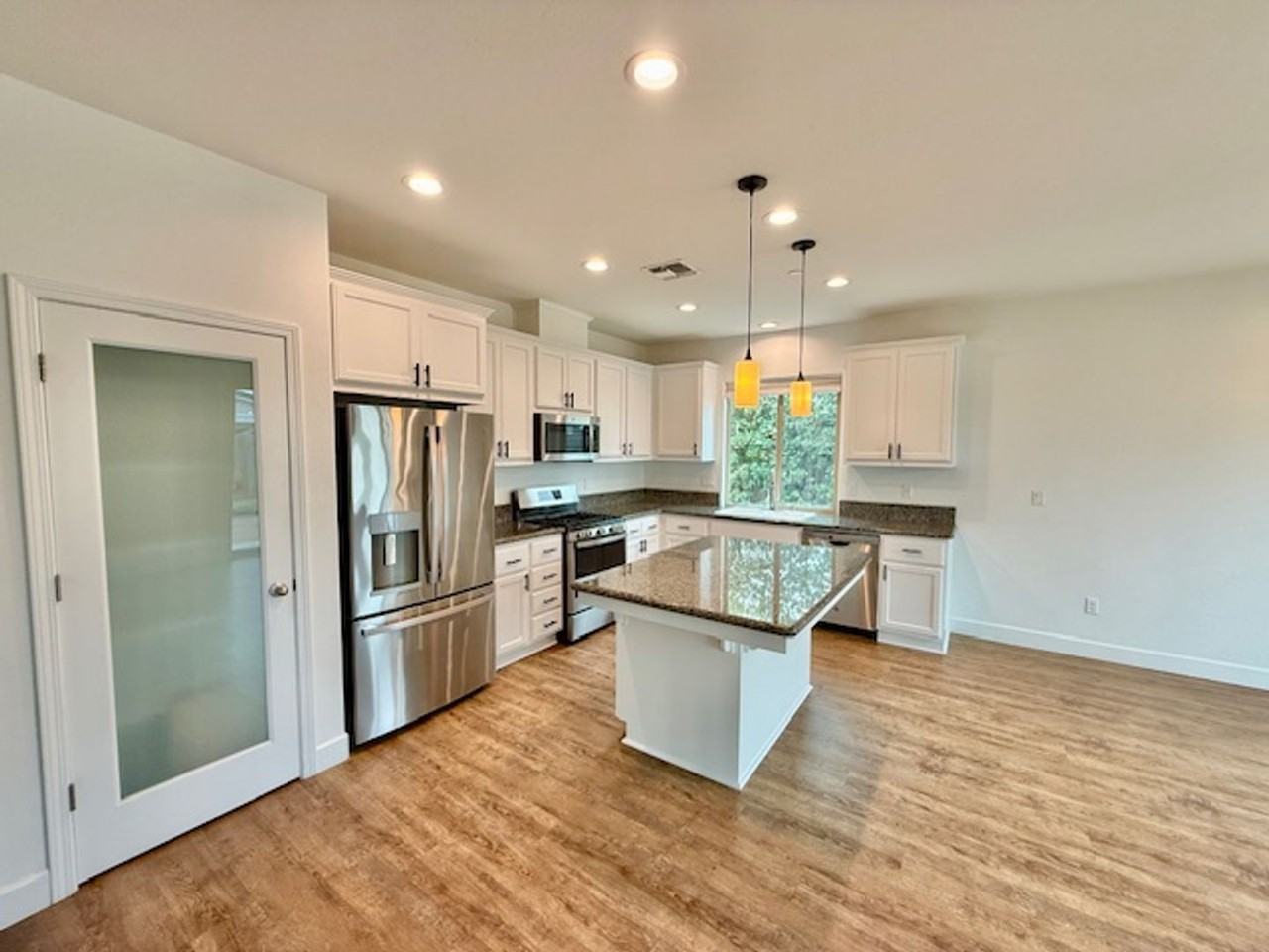 1810 E Monte Vista Ave - Photo 6 of 25