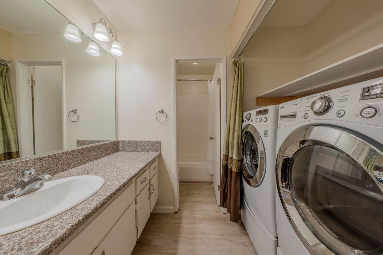 101 W Riverdale Ave - Photo 5 of 26