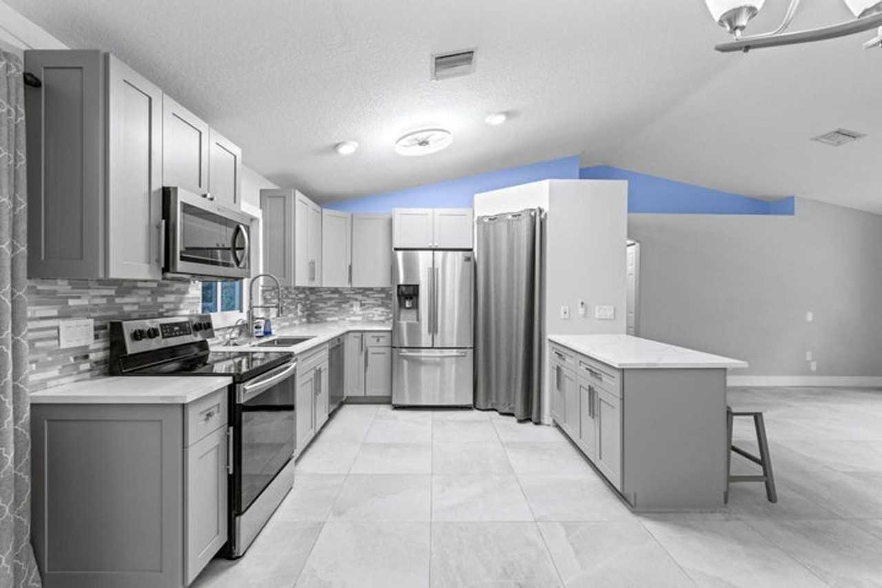 14695 97th Rd N - Photo 2 of 27