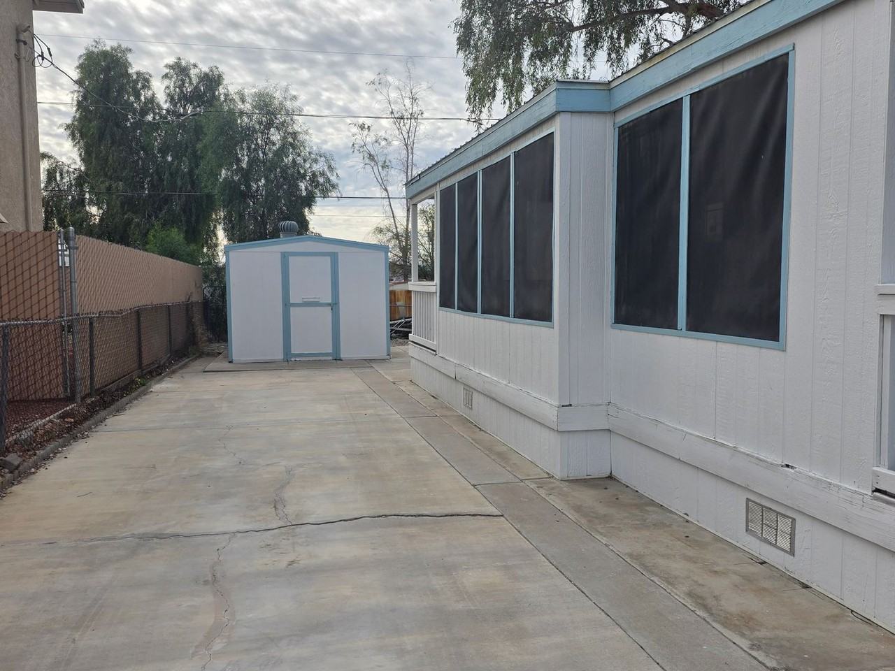 592 Havasu Ln - Photo 3 of 26