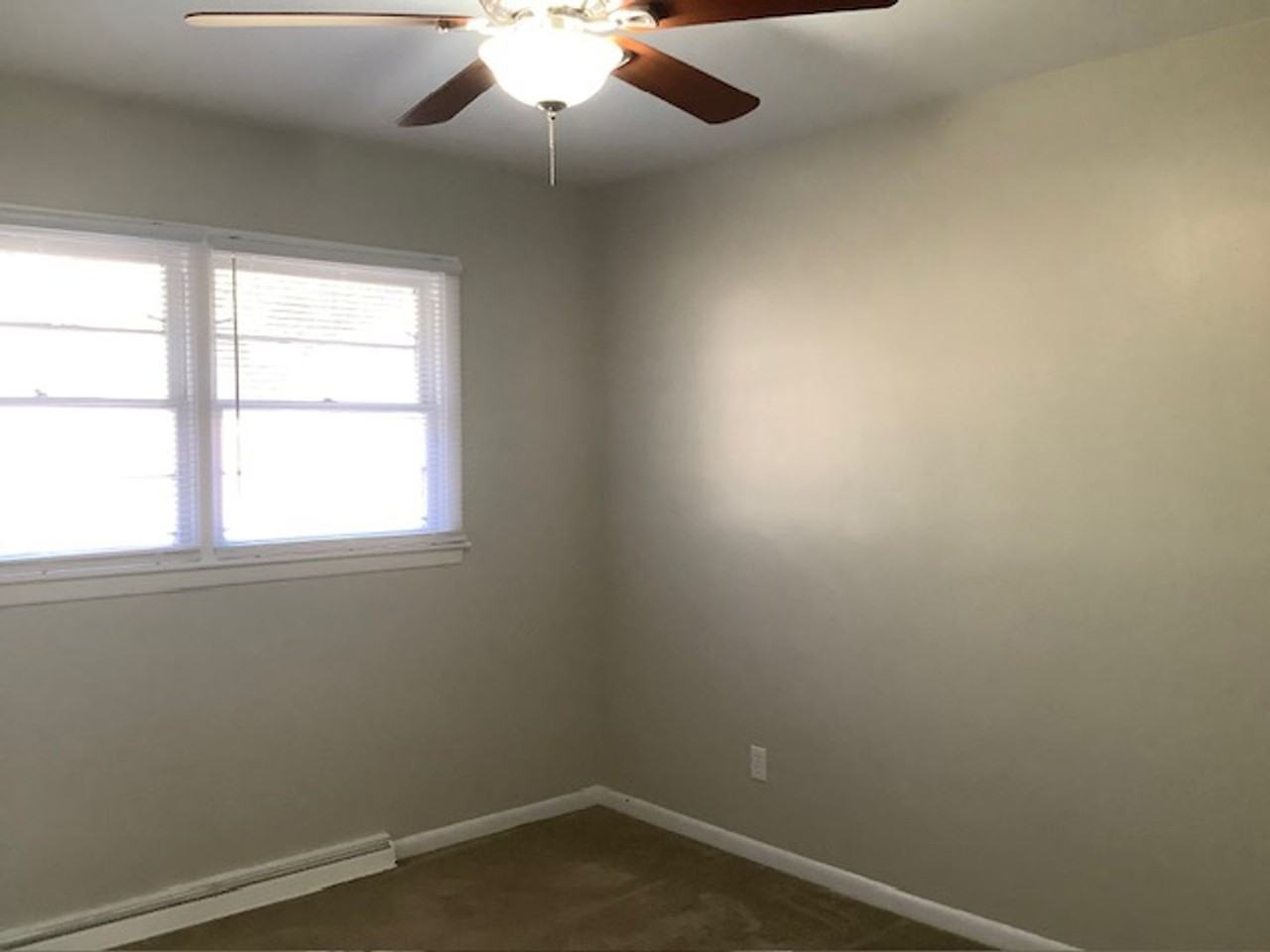 136 Maple Lawn Pl - Photo 5 of 9