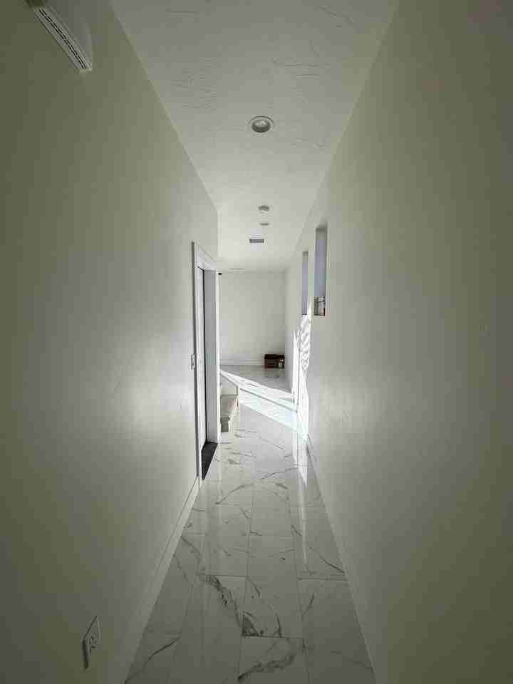 884 884 S Willow Bend Drive - Photo 4 of 31