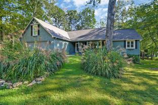 123 Lakeview Dr - Photo 1 of 1