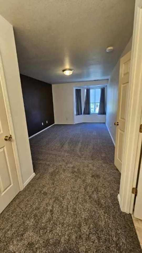 835 Forestglen Dr - Photo 6 of 9