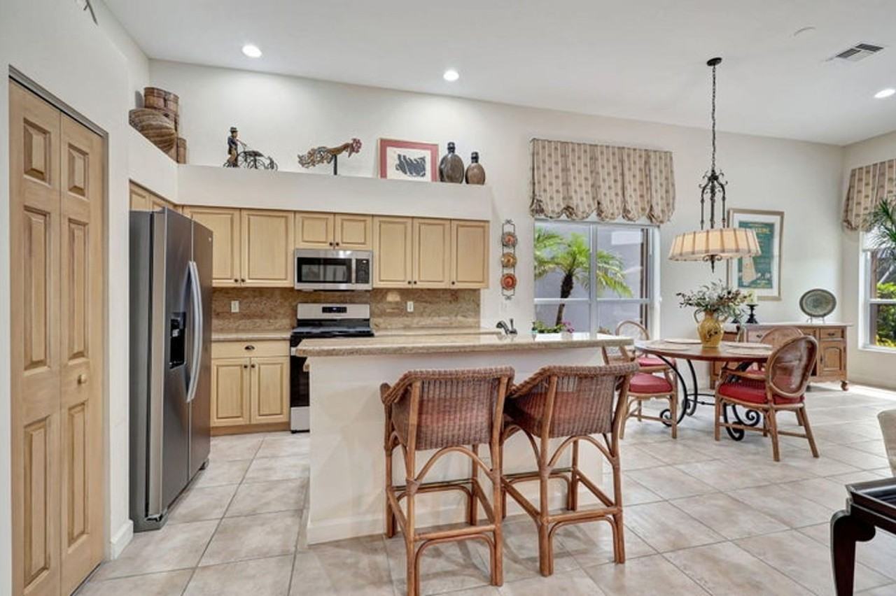 8671 Falcon Green Dr - Photo 5 of 16