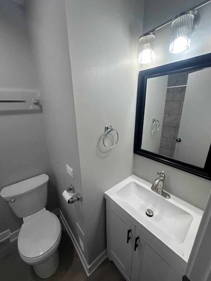 6504 S Kilpatrick Ave - Photo 3 of 13